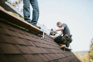Local Roofers in Helmic, TX